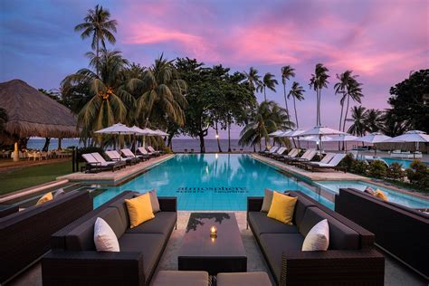 local search for resorts.
